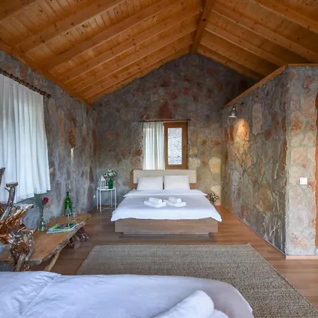 فندق Babakamp Eco Ranch& Retreat فتحية